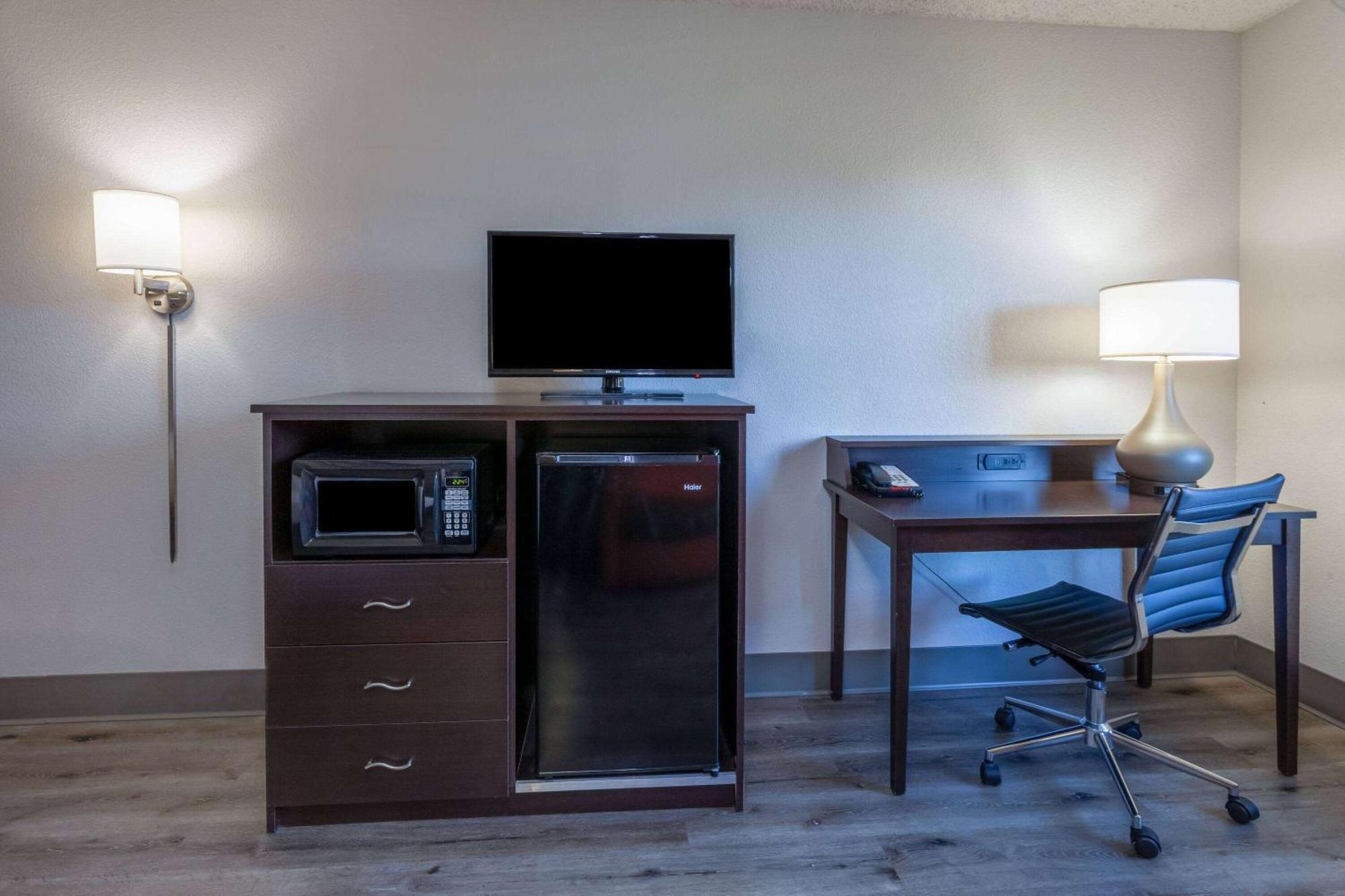 Super 8 By Wyndham Wausau Eksteriør bilde